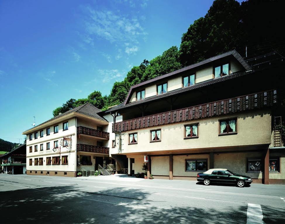 Gasthof-Hotel Rebstock Winden im Elztal Exterior foto